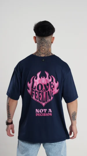 Remera over Love is Feeling